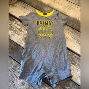 Batman | Grey & Yellow Short Sleeve Onsie